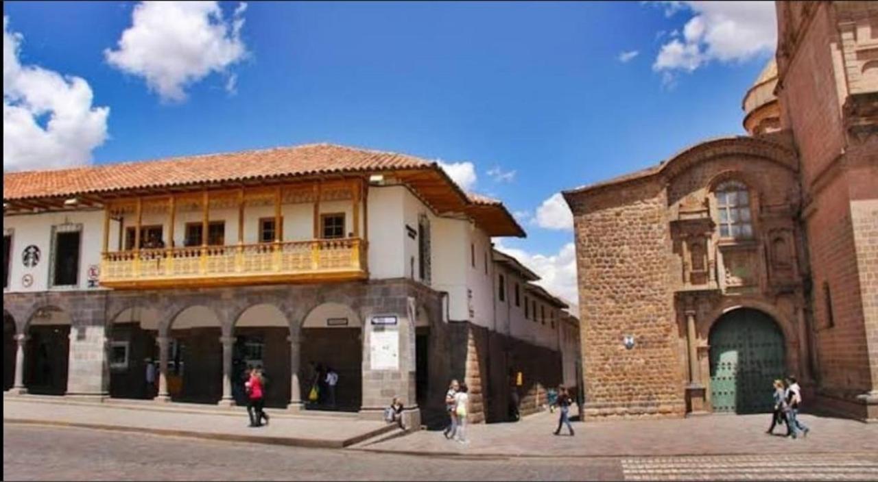 Katari At Plaza De Armas Cusco Hotel Bagian luar foto