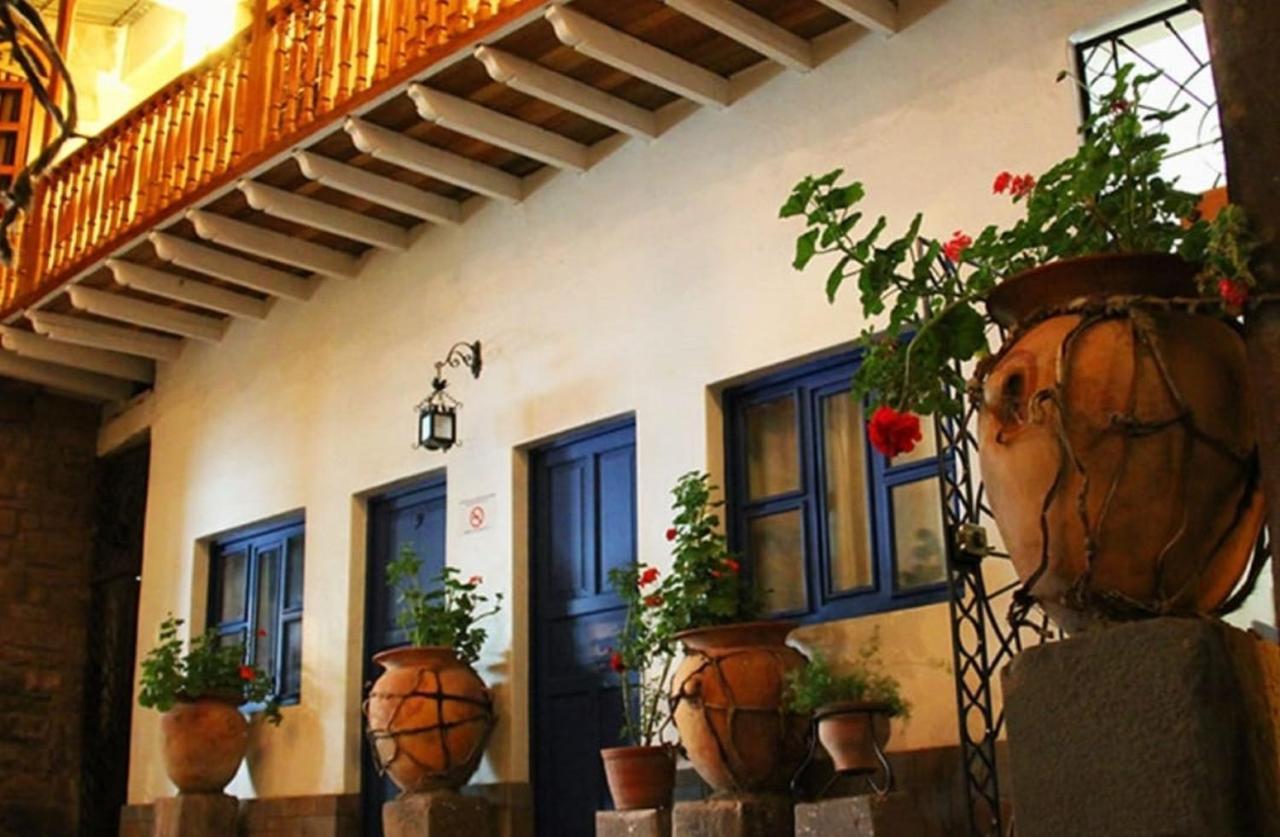 Katari At Plaza De Armas Cusco Hotel Bagian luar foto